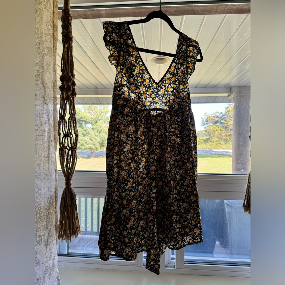 SHEIN summer dress with open back with bow tie